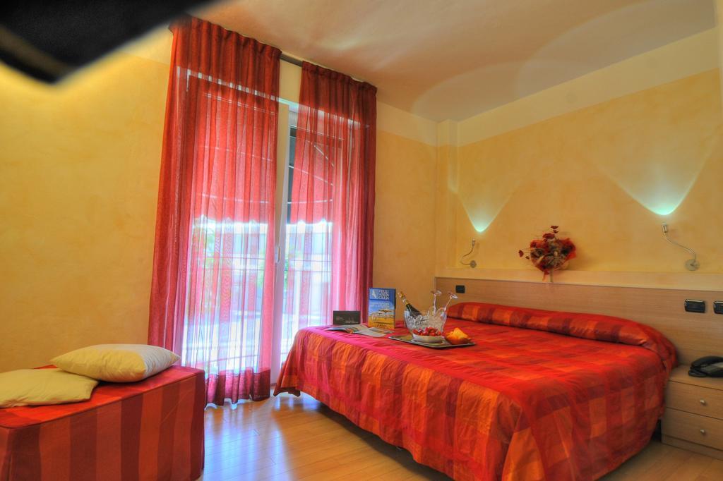 Hotel Savoia Линьяно-Саббьядоро Экстерьер фото